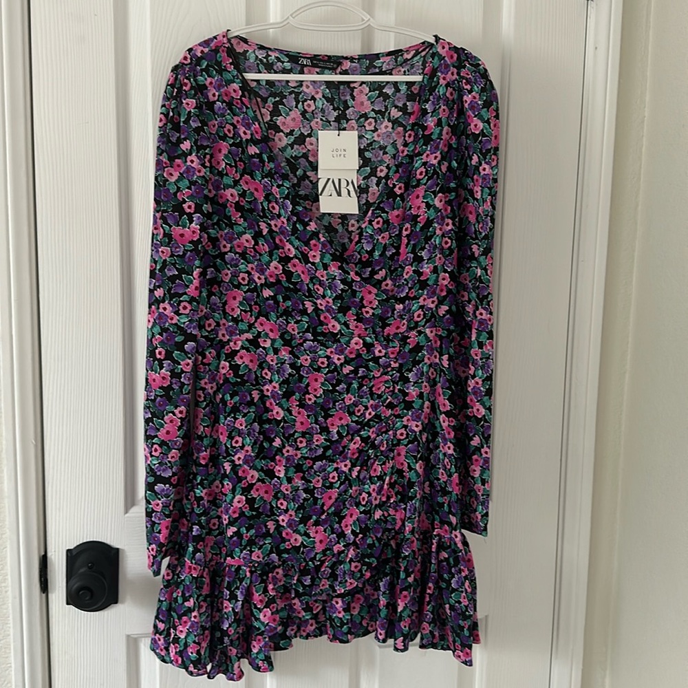 NWT Zara floral dress